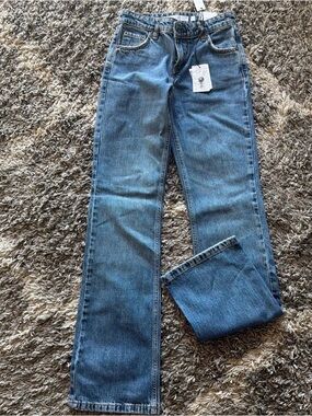 Classic Straight-Leg Women's Jeans - Blue